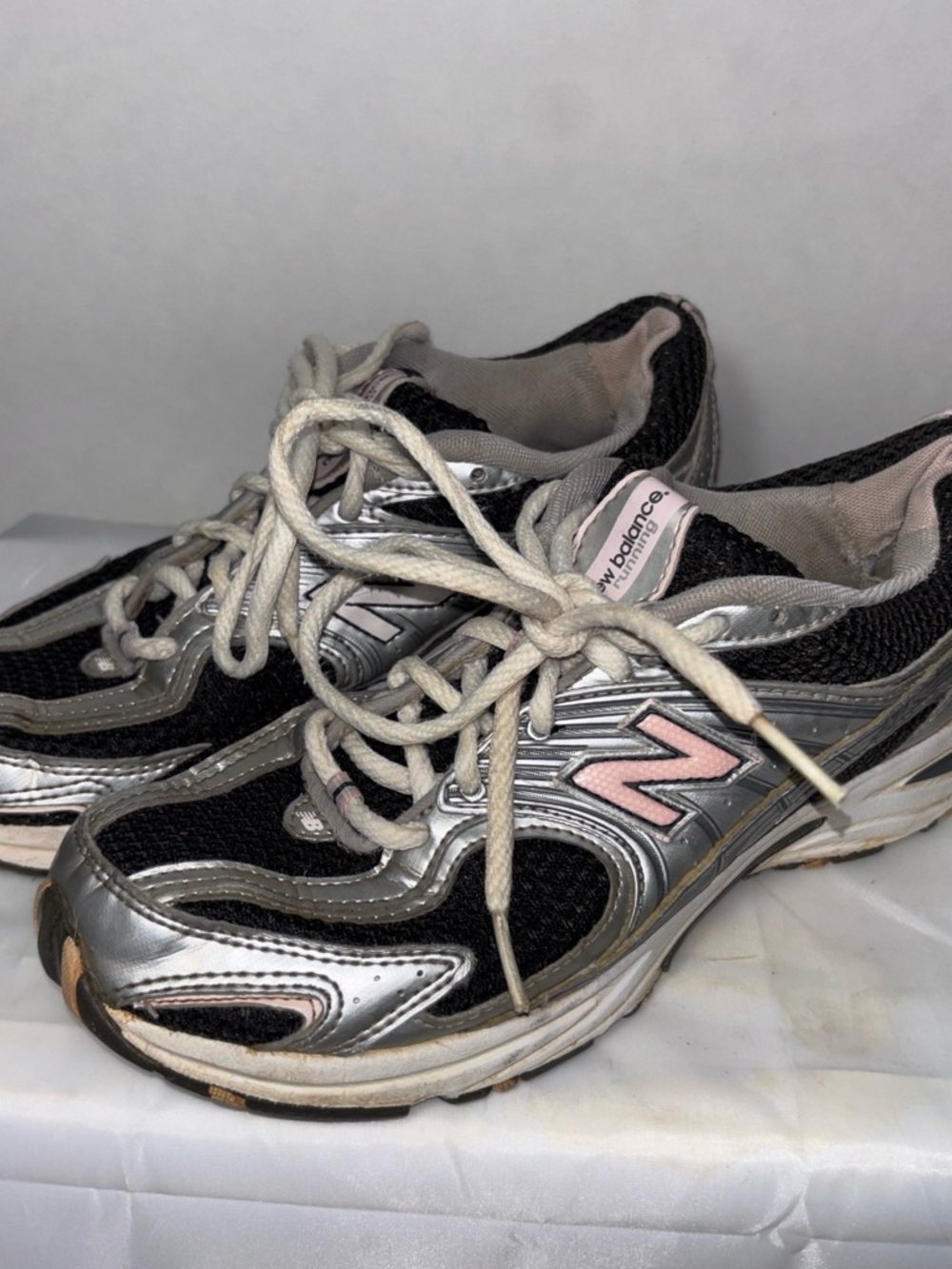 New Balance Women's Silver & Pink Athletic Sneakers